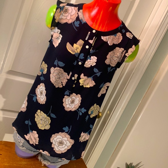LOFT Floral Blouse Top - Picture 2 of 11